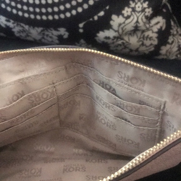 Michael Kors Wristlet - Picture 8 of 9